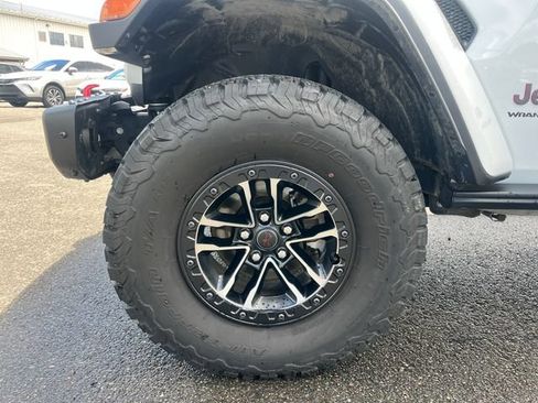 Used 2024 Jeep Wrangler Unlimited Rubicon AWD/4WD image 26