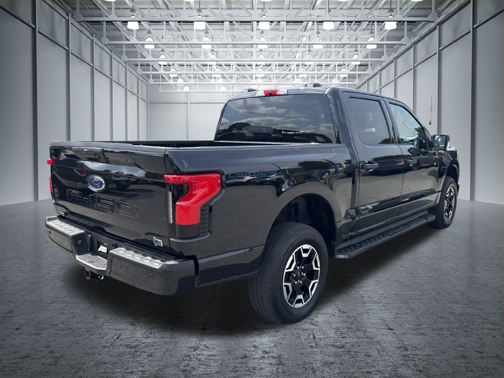 Certified 2023 Ford F150 Lightning XLT AWD/4WD image 4