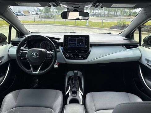 Used 2021 Toyota Corolla SE FWD image 16