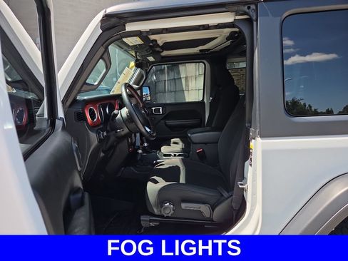 Used 2021 Jeep Wrangler Rubicon w/ Cold Weather Group AWD/4WD image 9