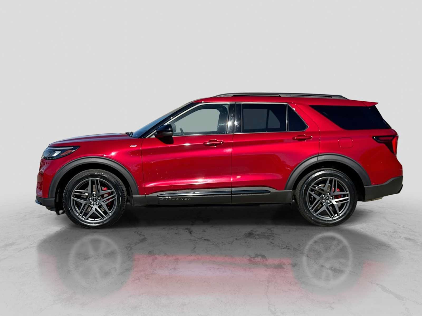 Certified 2025 Ford Explorer ST-Line w/ Premium Package AWD/4WD image 3