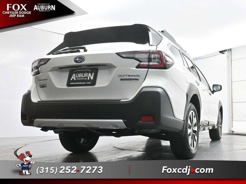 Used 2024 Subaru Outback Touring XT AWD/4WD image 23