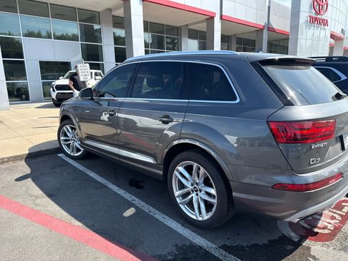 Used 2018 Audi Q7 3.0T Prestige AWD/4WD image 5