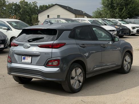 Used 2021 Hyundai Kona Limited w/ Cargo Package FWD image 6