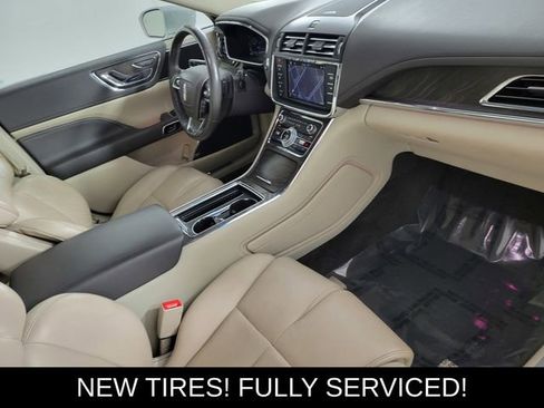 Used 2017 Lincoln Continental Select w/ Climate Package AWD/4WD image 19