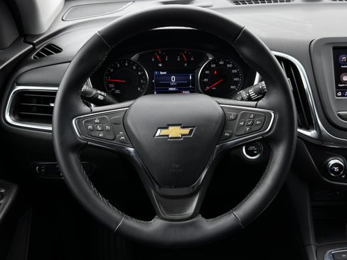 Used 2024 Chevrolet Equinox LT AWD/4WD image 18