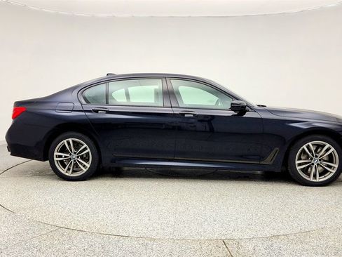 Used 2019 BMW 750i xDrive image 4