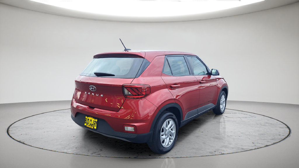 Used 2026 Hyundai Venue SE FWD image 17