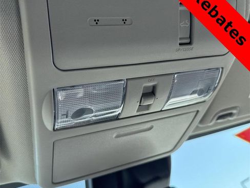 New 2025 Nissan Frontier SL image 19