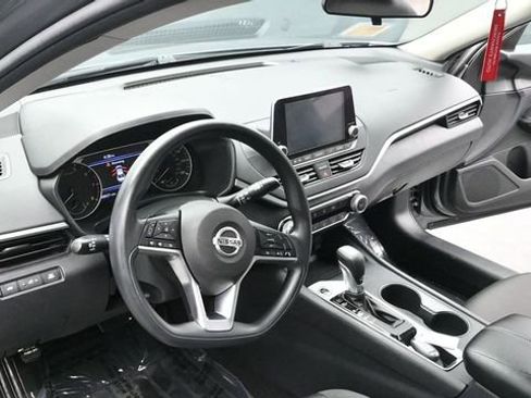 Used 2020 Nissan Altima 2.5 S FWD image 19