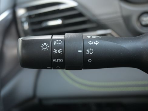 Certified 2025 Subaru Outback Onyx Edition AWD/4WD image 28
