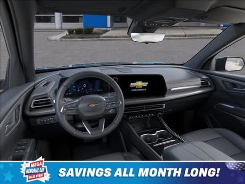 New 2026 Chevrolet Traverse LT w/ Sun and Wheel Package AWD/4WD image 15