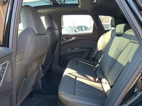 Certified 2025 Audi Q4 e-tron Premium Plus w/ Premium Plus image 16