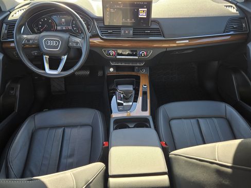 Used 2023 Audi Q5 2.0T Premium w/ Convenience Package image 16
