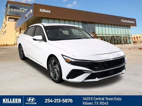 Used 2025 Hyundai Elantra Limited FWD image 1