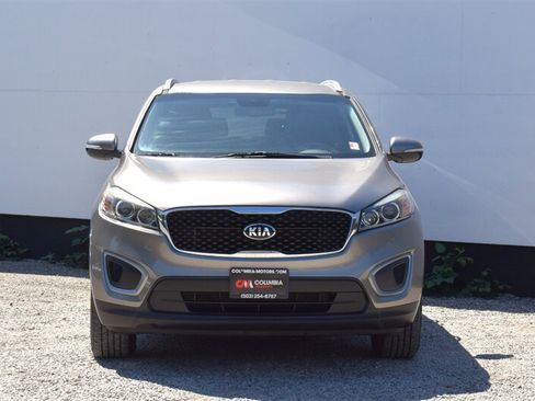 Used 2016 Kia Sorento AWD w/ LX Convenience Package image 7