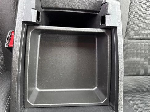 Used 2023 Chevrolet Colorado LT w/ LT Convenience Package II AWD/4WD image 31