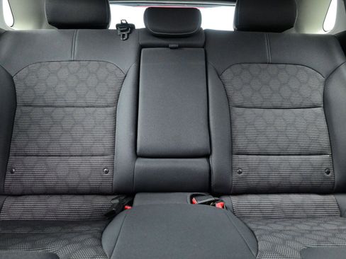 Used 2017 Kia Niro LX image 15