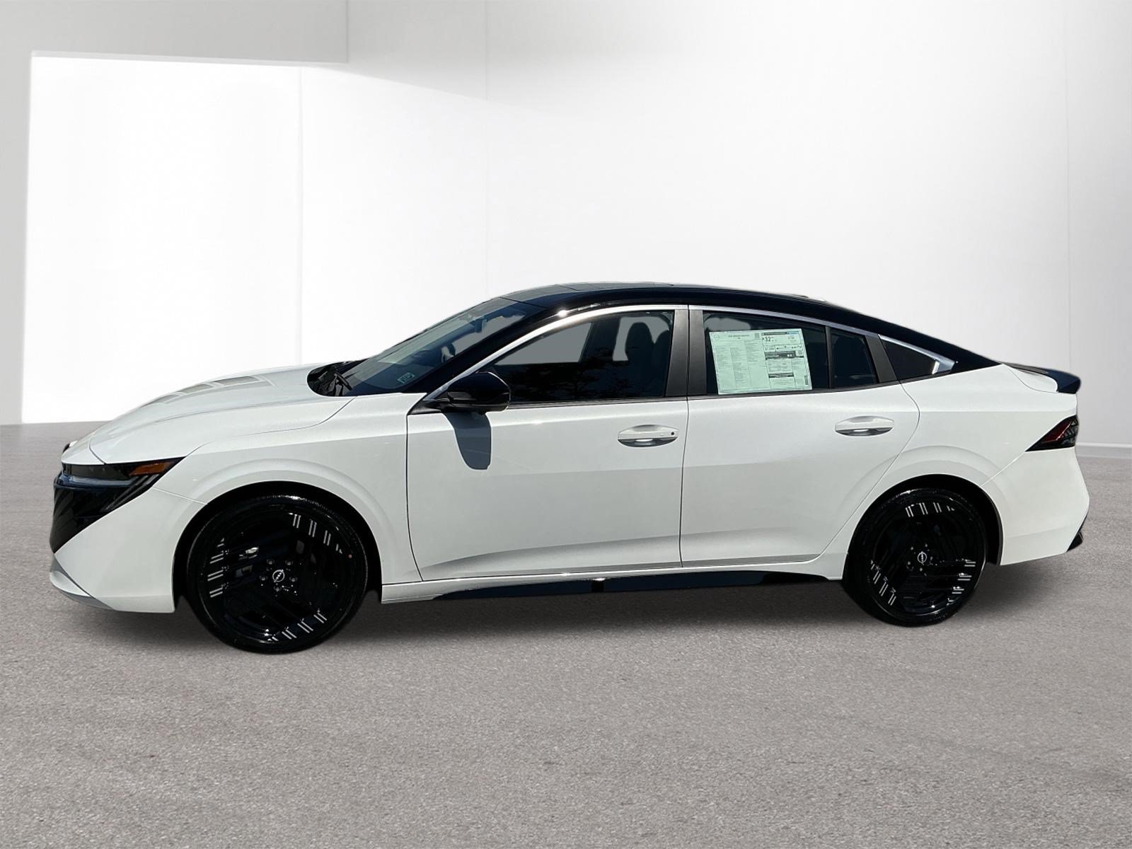 Used 2026 Nissan Sentra SR w/ SR Premium Package FWD image 6
