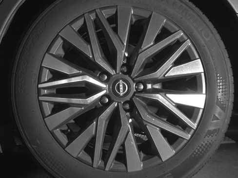 Used 2025 Nissan Altima 2.5 SV image 14