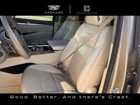 Certified 2025 Cadillac Escalade Premium Luxury Platinum w/ LPO, Floor Liner Package AWD/4WD image 24