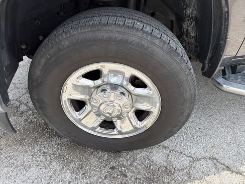 Used 2021 RAM 2500 Big Horn AWD/4WD image 3