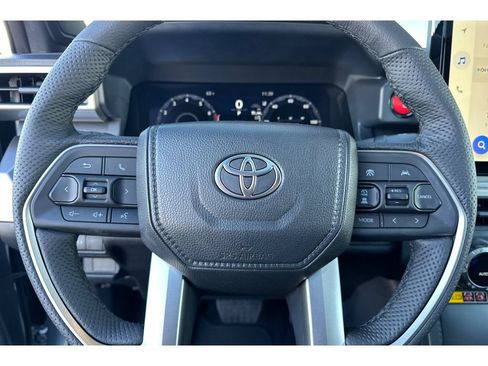 New 2026 Toyota Tacoma TRD Off-Road AWD/4WD image 24