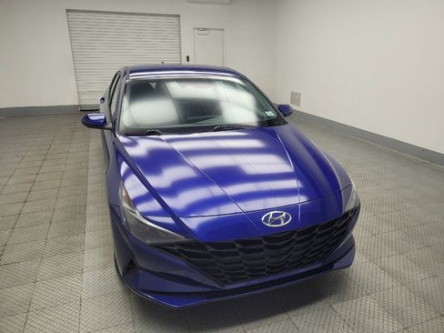 Used 2023 Hyundai Elantra SEL w/ Cargo Package image 14