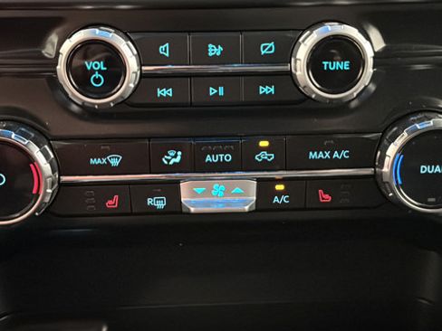 Used 2024 Ford F150 XLT w/ Equipment Group 302A MID AWD/4WD image 17