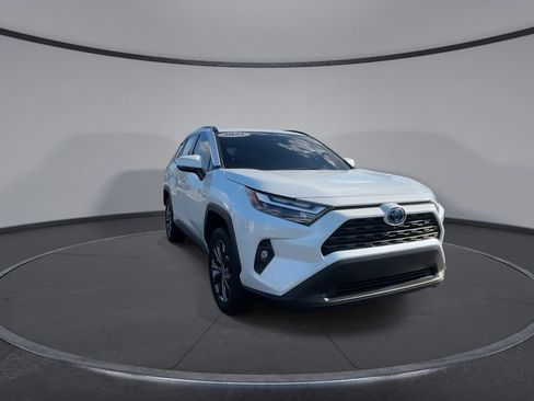 Used 2023 Toyota RAV4 XLE Premium AWD/4WD image 3