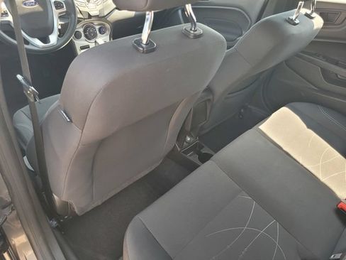 Used 2018 Ford Fiesta SE FWD image 12