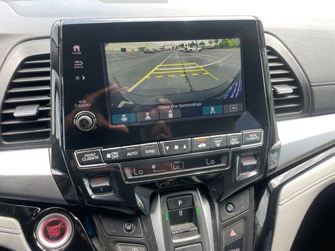 Used 2023 Honda Odyssey Touring image 17