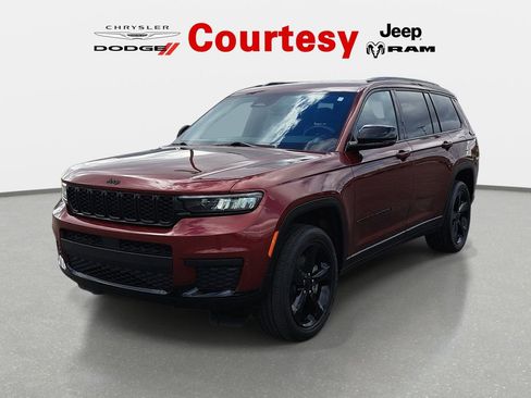 Certified 2023 Jeep Grand Cherokee L Laredo image 9