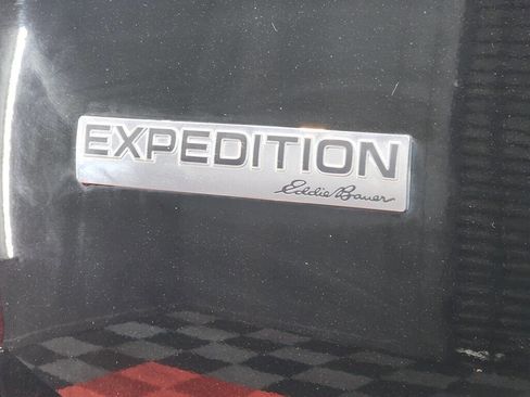 Used 2009 Ford Expedition Eddie Bauer image 24