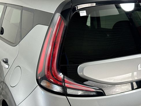 Used 2024 Kia Soul LX w/ Option Group 015 image 35