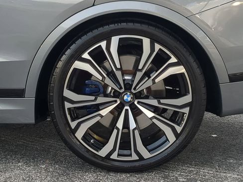 Used 2023 BMW X7 M60i w/ M Sport Professional Package image 14