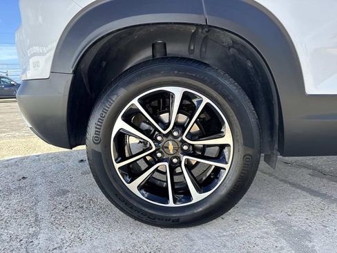 Used 2025 Chevrolet TrailBlazer LT FWD image 10