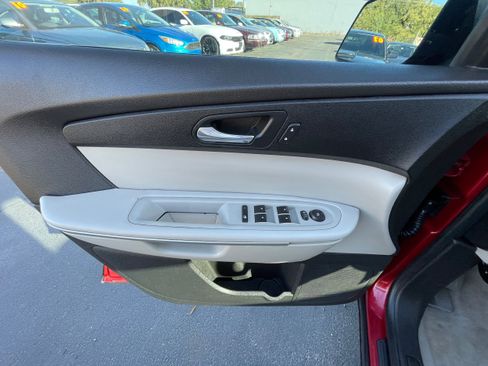 Used 2012 GMC Acadia SL w/ Preferred Package image 11