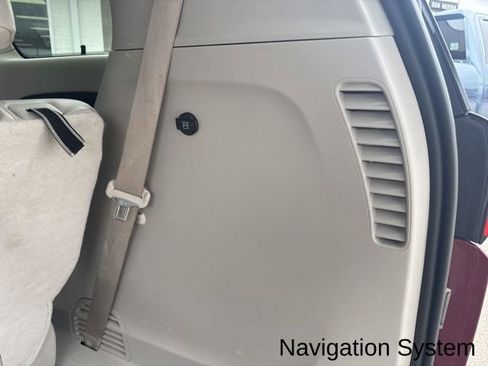 Used 2018 Chrysler Pacifica Touring-L Plus image 17