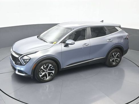 Used 2023 Kia Sportage EX FWD image 11