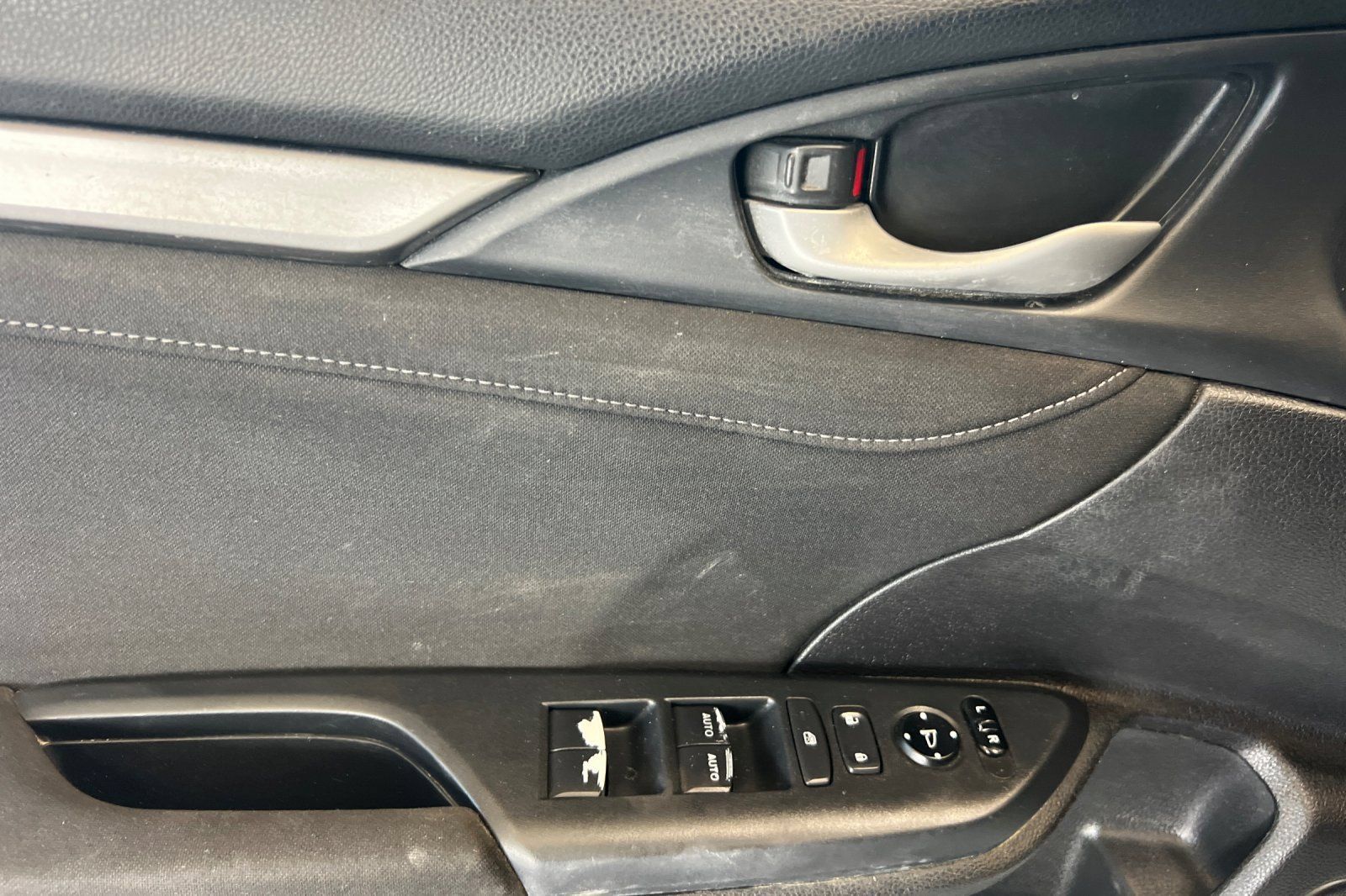 Used 2021 Honda Civic EX image 10