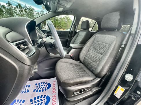 Used 2022 Chevrolet Equinox LT image 18