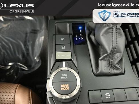 Used 2025 Toyota 4Runner Limited AWD/4WD image 15