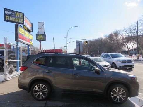 Used 2021 Subaru Forester Limited AWD/4WD image 8