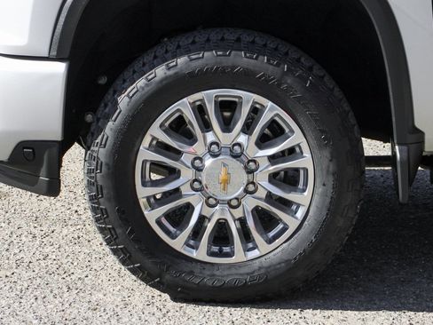 Used 2022 Chevrolet Silverado 2500 High Country image 46