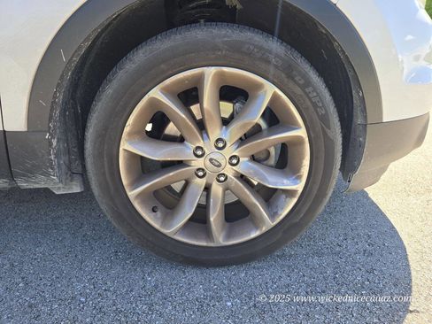 Used 2015 Ford Explorer XLT w/ Equipment Group 202A image 32