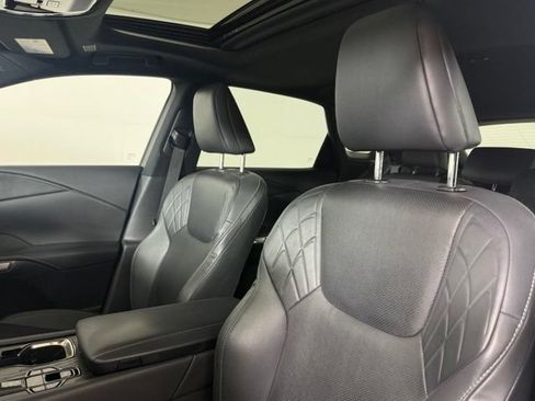 Certified 2023 Lexus RX 350 Premium w/ Cold Area Package AWD/4WD image 4