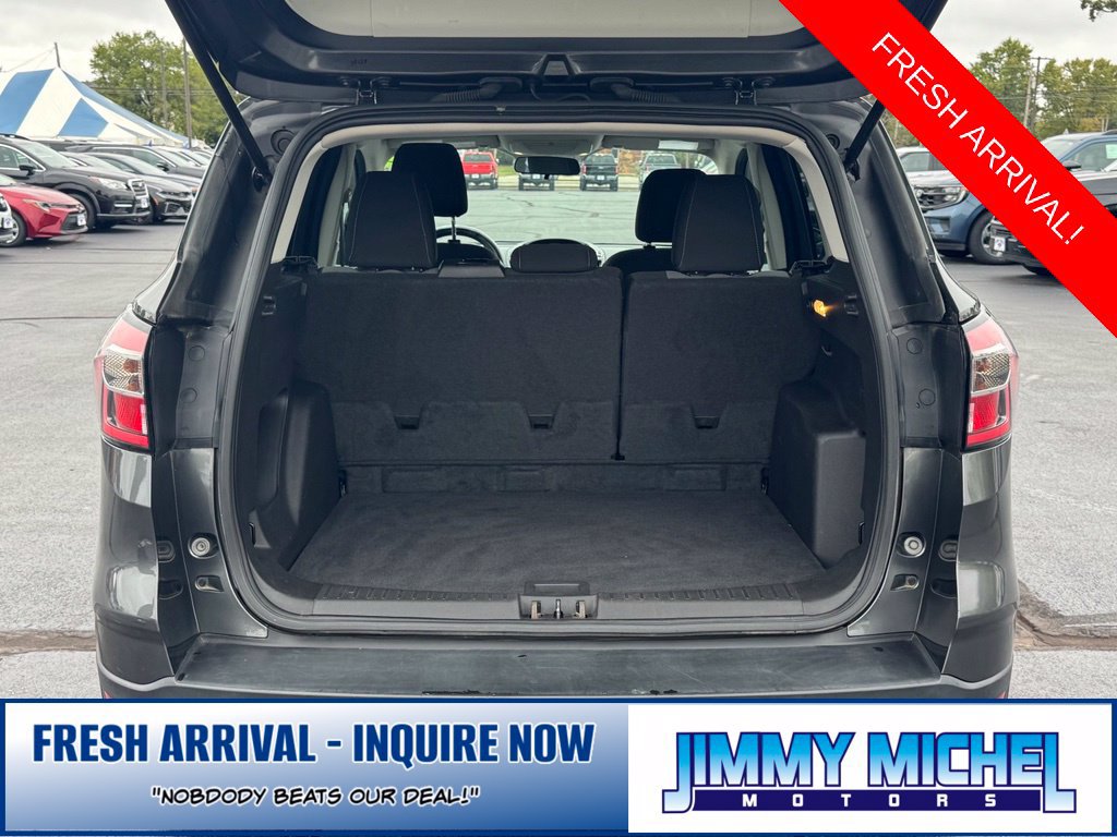 Used 2017 Ford Escape SE w/ SE Cold Weather Package FWD image 26