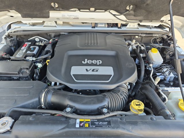 Used 2018 Jeep Wrangler Unlimited Rubicon w/ Connectivity Group AWD/4WD image 20