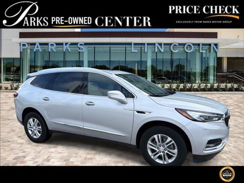 Used 2021 Buick Enclave Essence w/ Sound and Sites Package FWD image 1